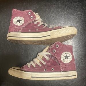 Purple chick Taylor converse